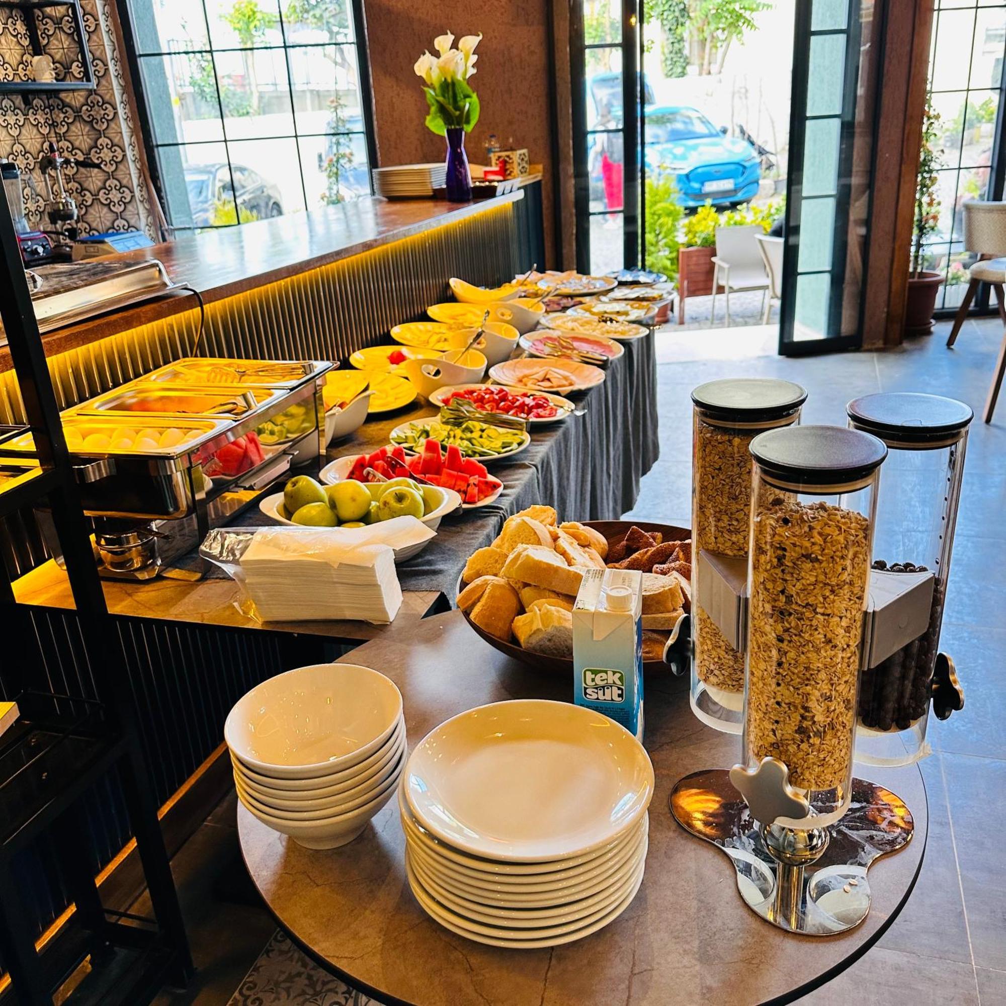 Newalla Hotel Old City イスタンブール エクステリア 写真